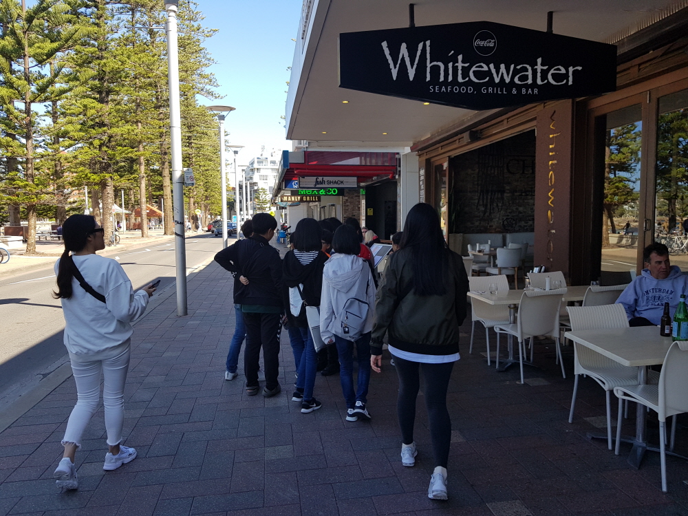 3552807562_w5D6BLRd_34d6b5d9fe6a210b151a442ef403a95c5849c340.jpg 이미지크게보기